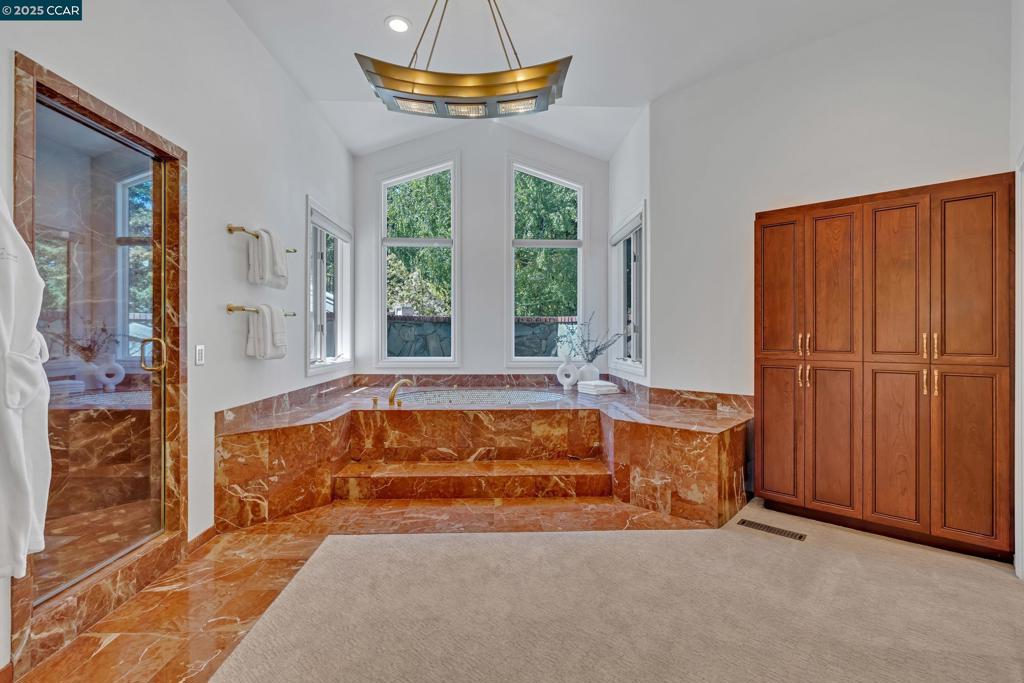 BLACKHAWK COUNTRY CLUB - Residential