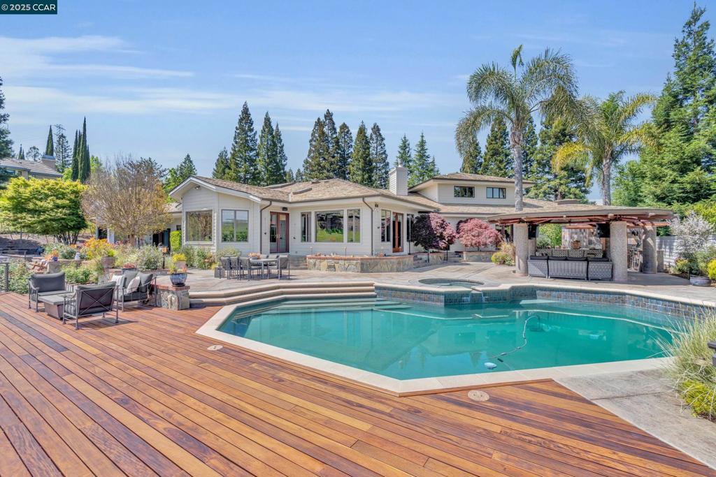 BLACKHAWK COUNTRY CLUB - Residential