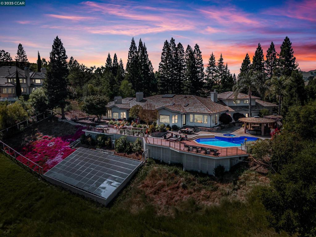 BLACKHAWK COUNTRY CLUB - Residential