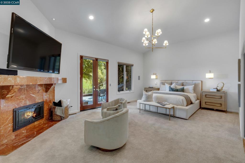 BLACKHAWK COUNTRY CLUB - Residential