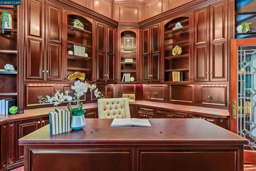 BLACKHAWK COUNTRY CLUB - Residential