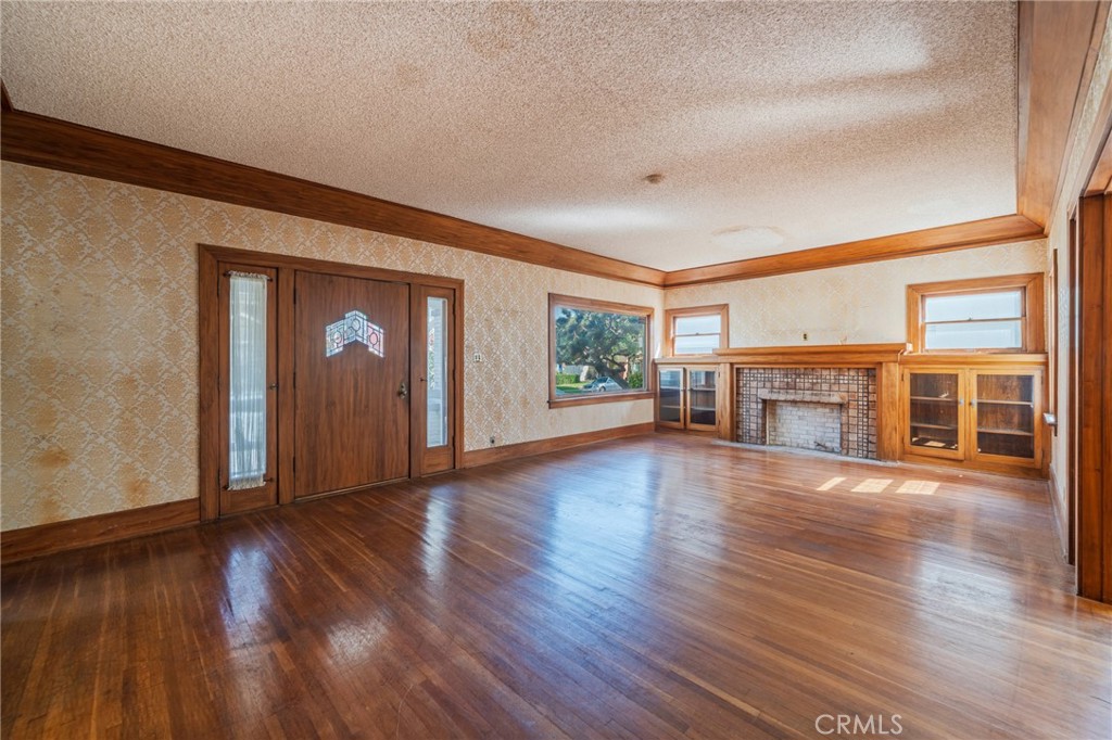 215 Mira Mar Avenue
