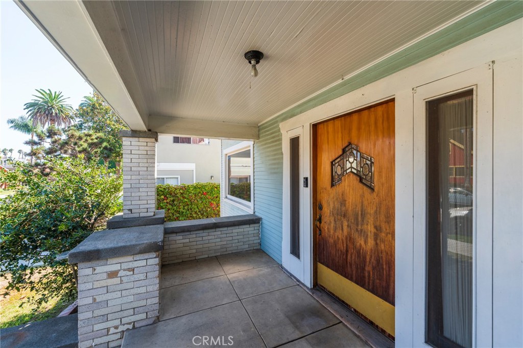 215 Mira Mar Avenue