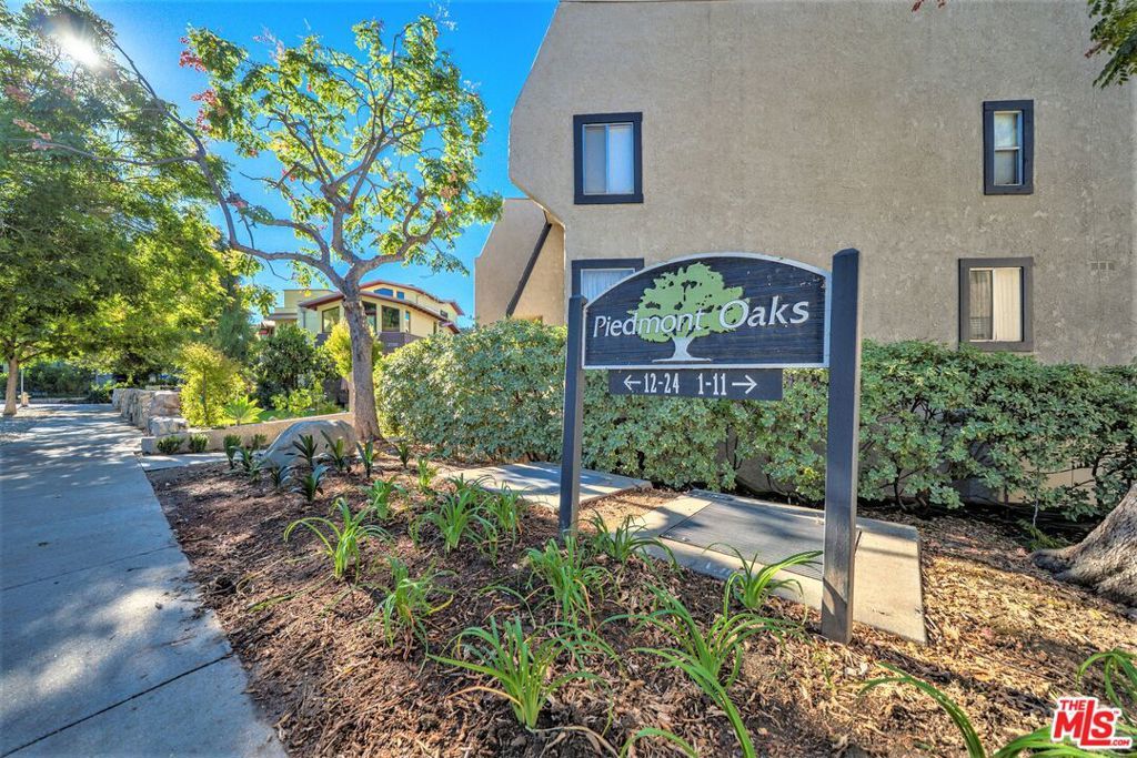 Photo of 2710 Piedmont Avenue #21, Montrose, CA 91020 (MLS # 25607913)