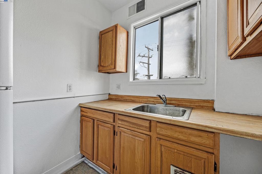 FRUITVALE - Residential Income