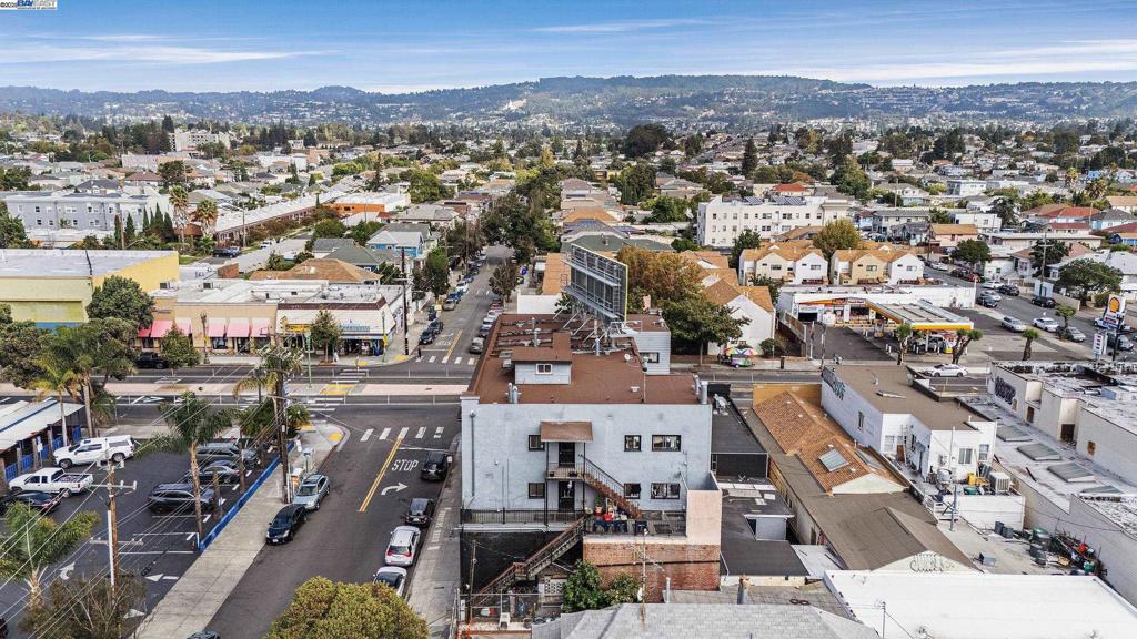 FRUITVALE - Residential Income