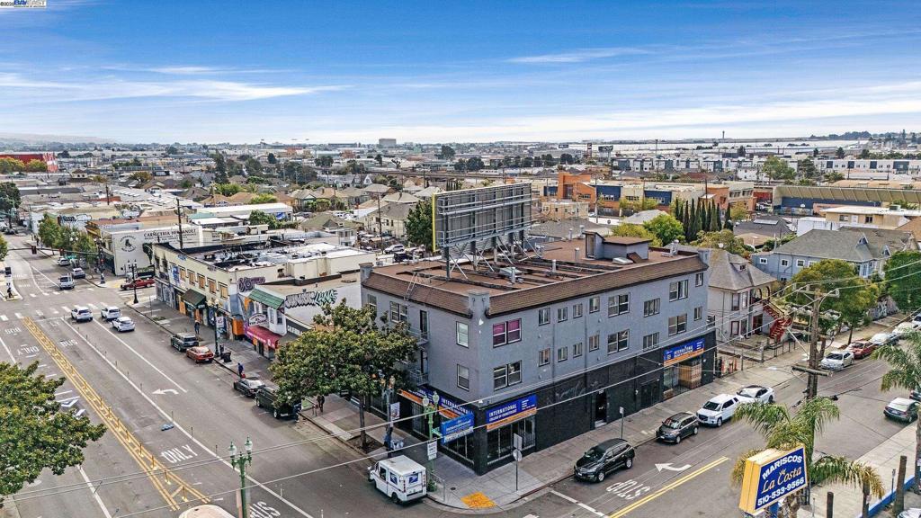 FRUITVALE - Residential Income