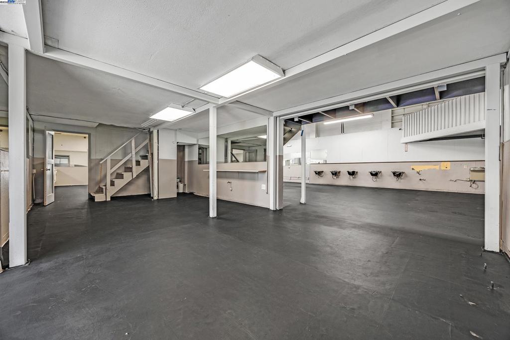 FRUITVALE - Residential Income