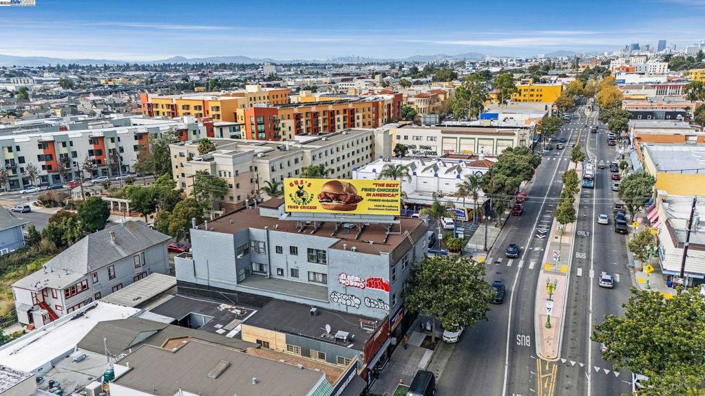 FRUITVALE - Residential Income
