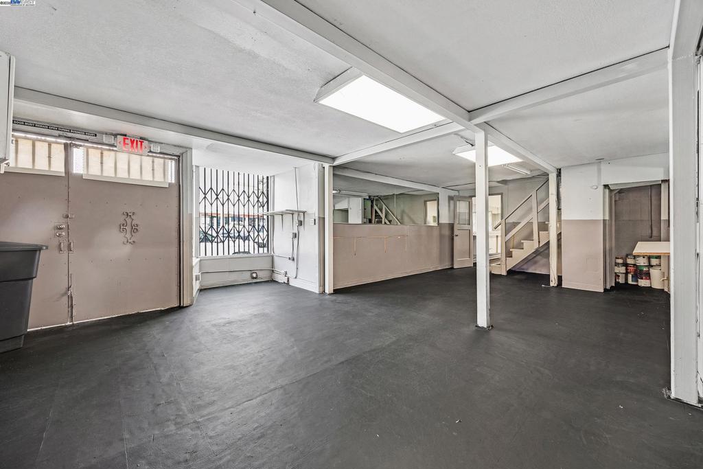 FRUITVALE - Residential Income