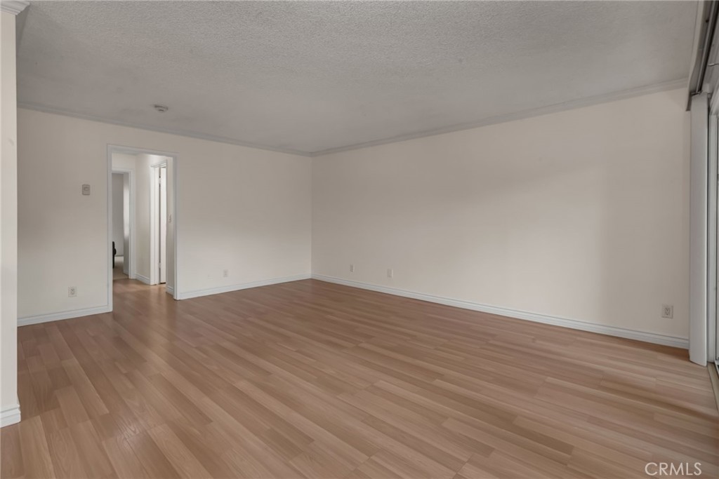 Properties 2 635 S Prospect 102