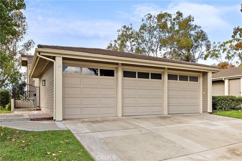 16 Morning Glory Irvine CA 92603