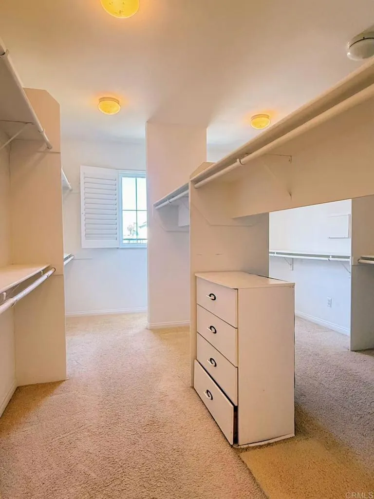 San Marcos, California 92078, United States, 5 Bedrooms Bedrooms, ,5 BathroomsBathrooms,Residential,Active,211489