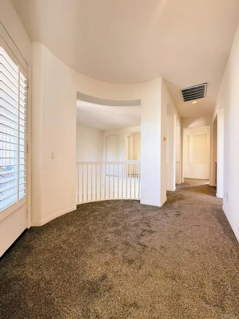 San Marcos, California 92078, United States, 5 Bedrooms Bedrooms, ,5 BathroomsBathrooms,Residential,Active,211489