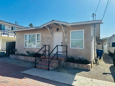 Photo of 436 S Seaward Avenue, Ventura, CA 93003 (MLS # V1-38746)