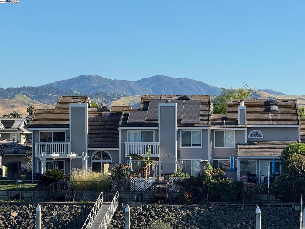 NEW YORK LANDING - Residential