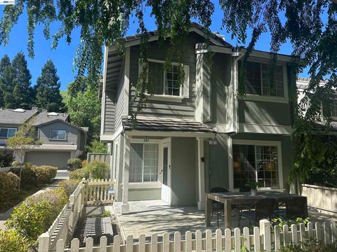 Photo of 7511 Oxford Cir. Cir, Dublin, CA 94568 (MLS # 41127792)