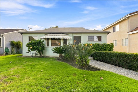 Photo of 11231 Patom Drive, Culver City, CA 90230 (MLS # SR26199102)