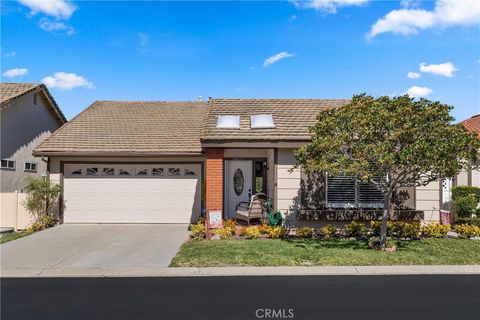 Photo of 28415 Alava, Mission Viejo, CA 92692 (MLS # OC26038792)