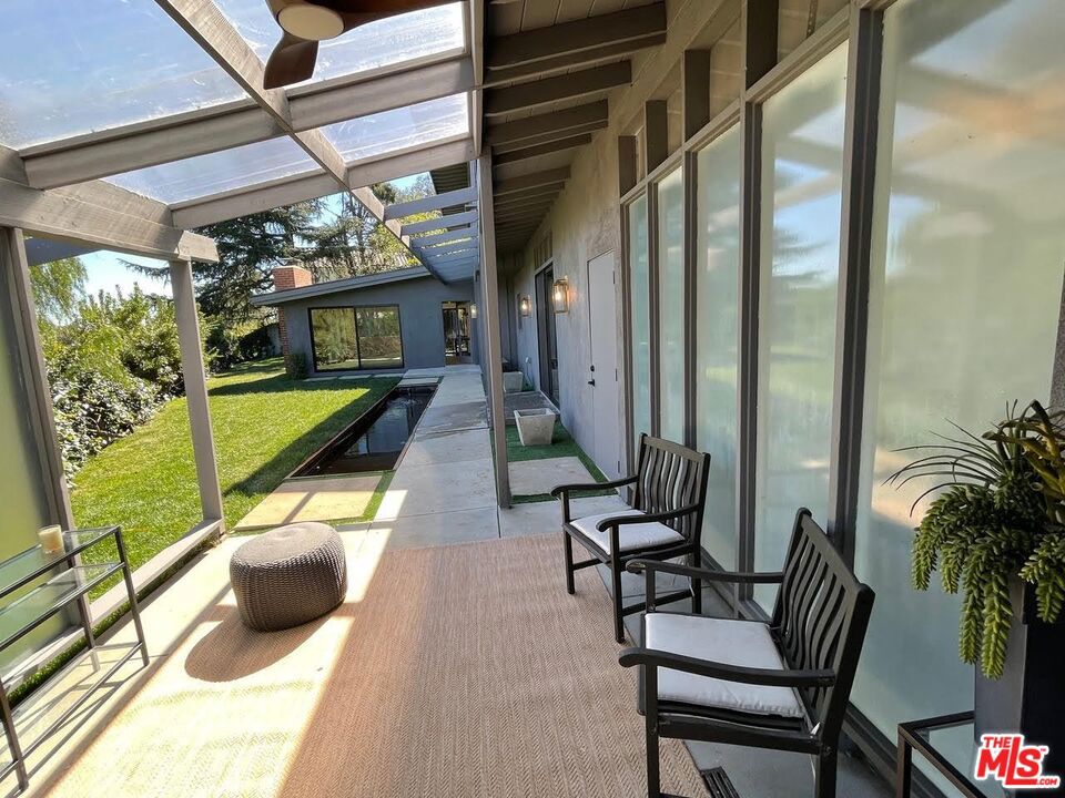 15434 Mulholland Drive