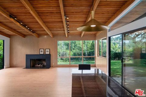 15434 Mulholland Drive Los Angeles CA 90077