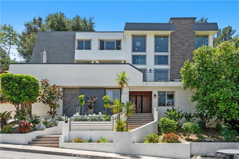Photo of 3539 Alana Drive, Sherman Oaks, CA 91403 (MLS # SR26122410)