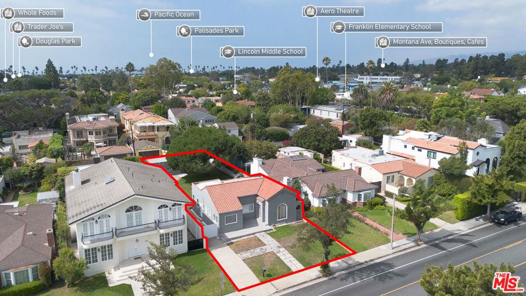 Photo of 928 26th Street, Santa Monica, CA 90403 (MLS # 25591259)