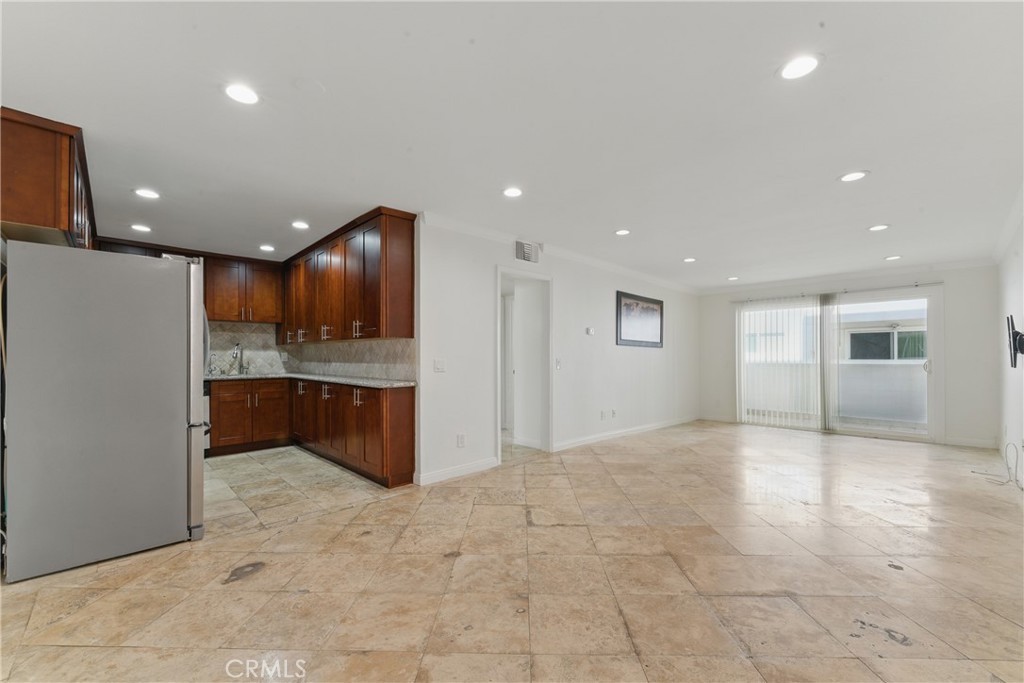 500 Jackson Place 118