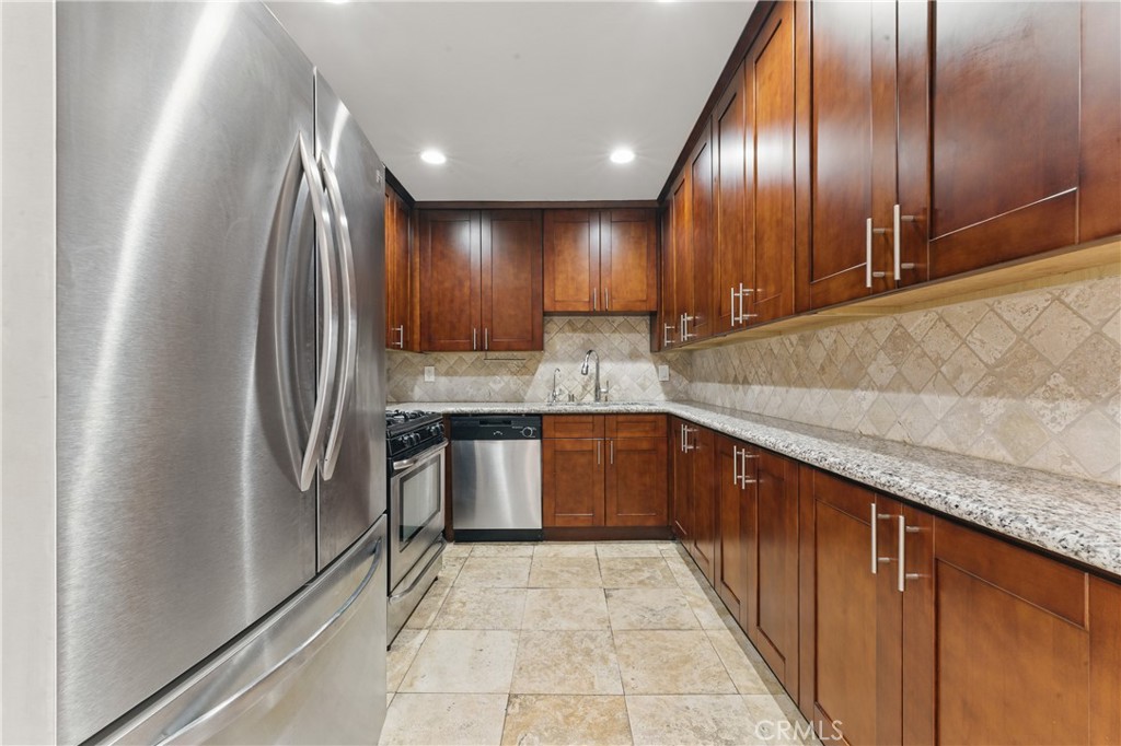 500 Jackson Place 118