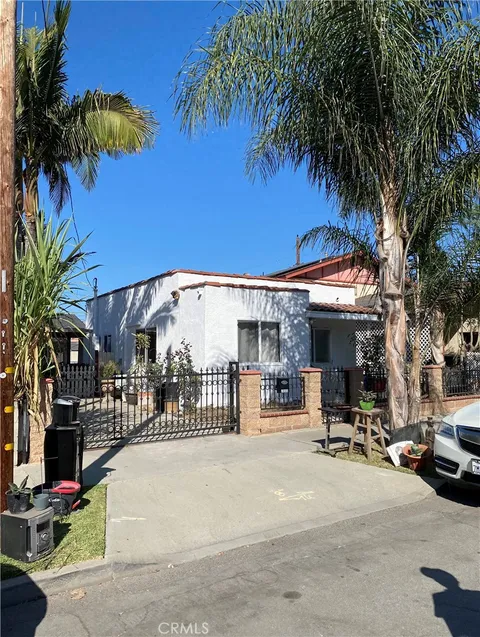 2033 W Burnett Street, Long Beach, CA 90810 - MLS#: PW26016163