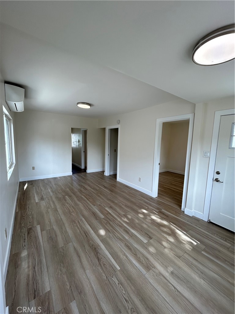 2033 W Burnett Street