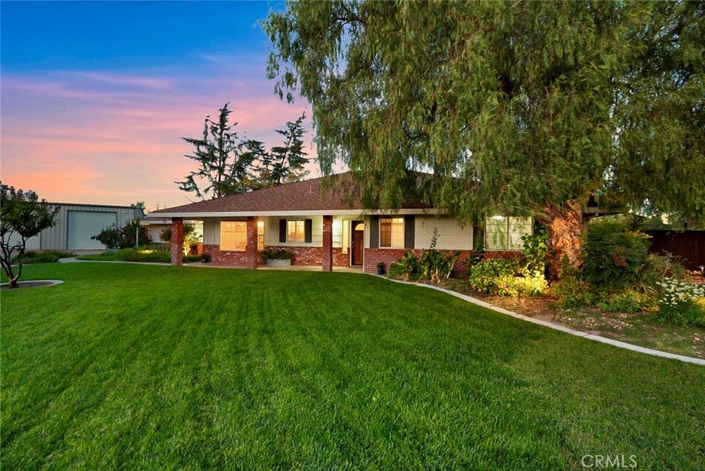 2850 Woodbury Court