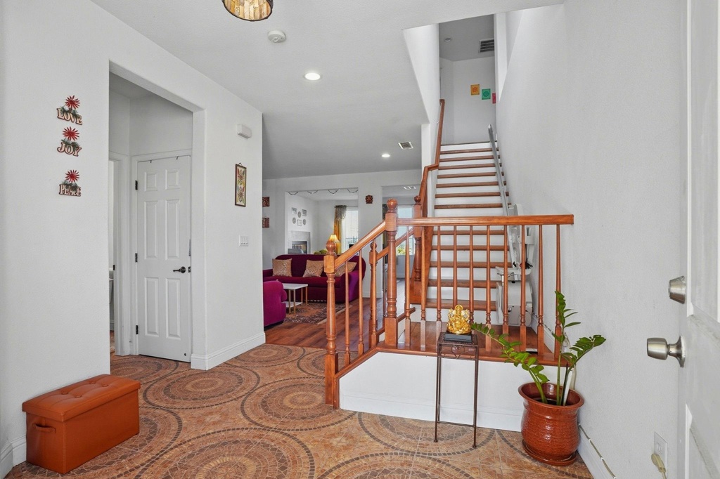 106 106 White Cap Cove