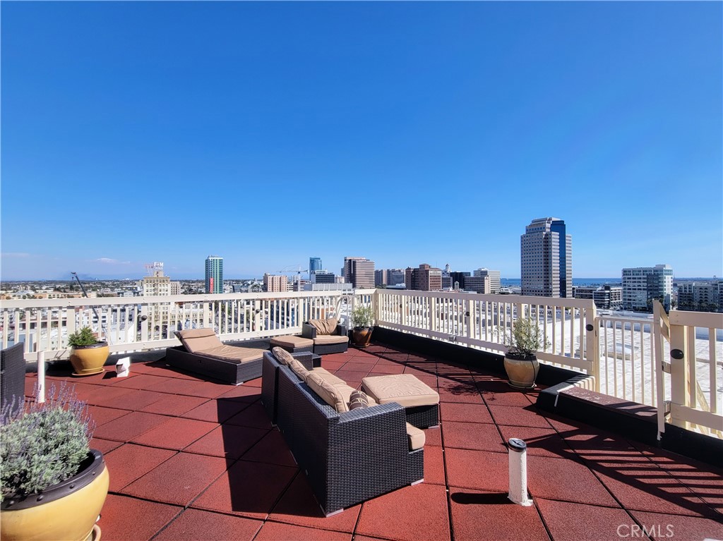 Downtown (DT) - Residential Lease