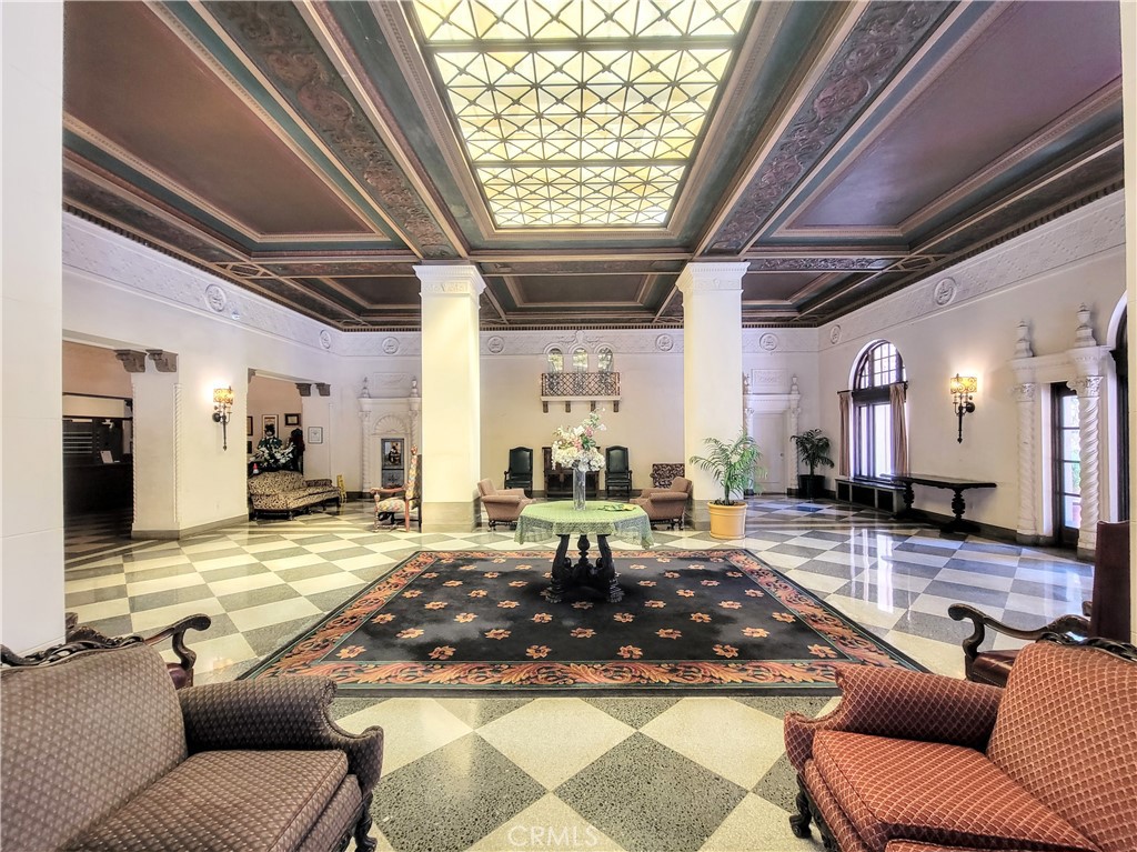 Downtown (DT) - Residential Lease