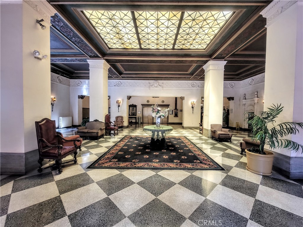 Downtown (DT) - Residential Lease