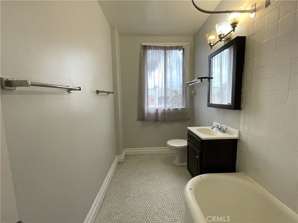 Downtown (DT) - Residential Lease