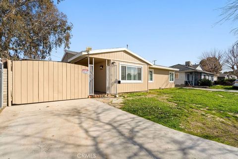 Photo of 44152 Elm Avenue, Lancaster, CA 93534 (MLS # SR25073194)