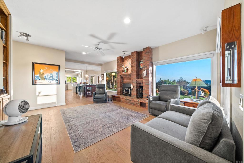 1674 Baja Vista Drive