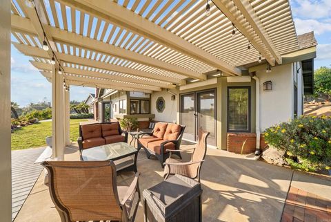 Photo of 1674 Baja Vista Drive, Fallbrook, CA 92028 (MLS # NDP2604129)