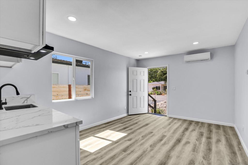 La Mesa - Residential