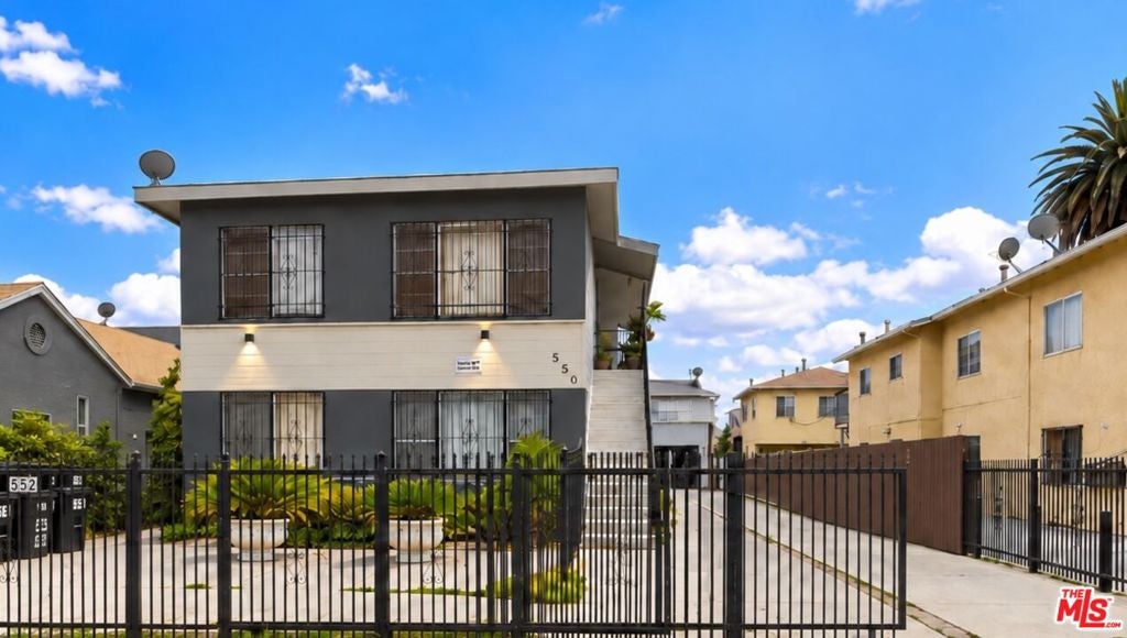 550 W 41st Drive