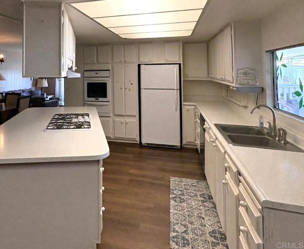 7019 San Carlos