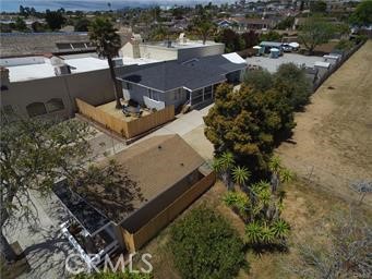 1218 1220 E Grand Avenue