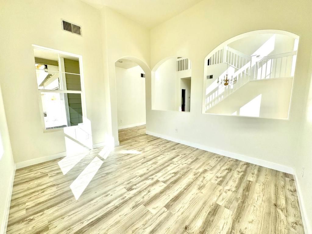 Photo of 544 Rockingham Court, Tracy, CA 95376 (MLS # ML82043358)