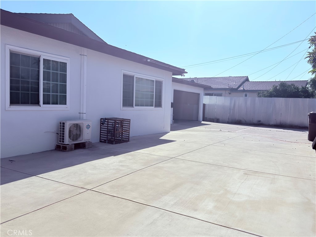 11724 Hemlock