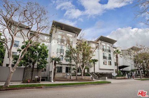 Photo of 6400 Crescent Parkway #305, Playa Vista, CA 90094 (MLS # 26648739)