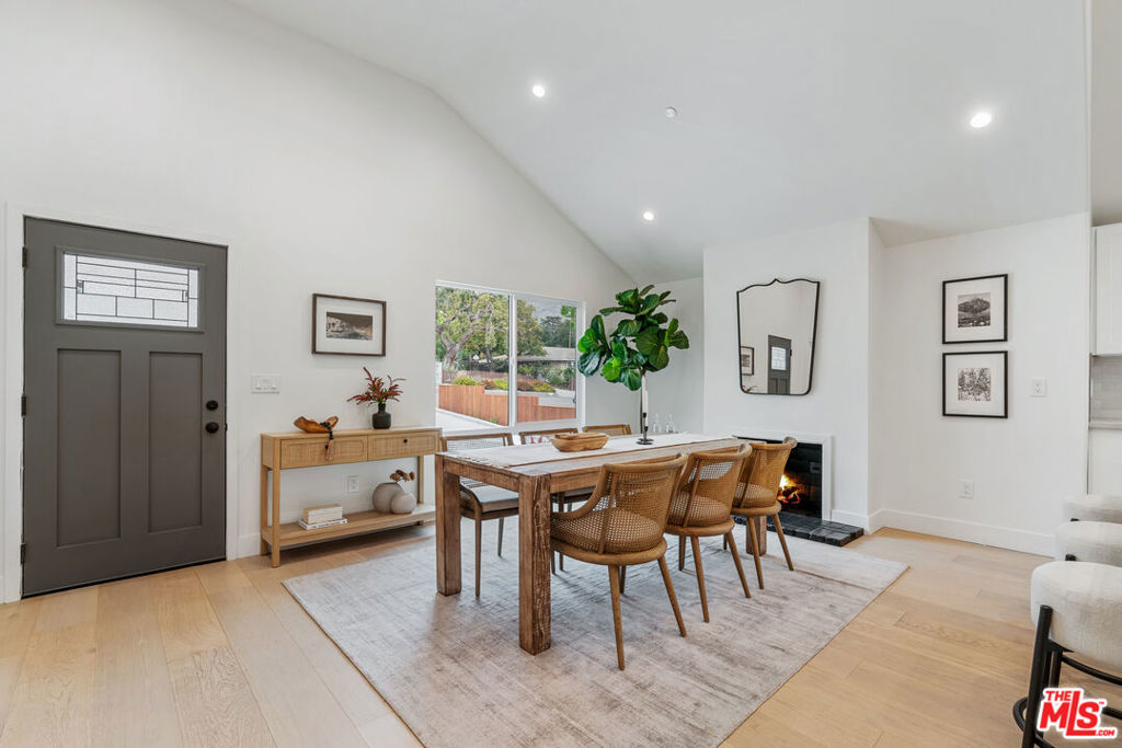 108 E Grandview Avenue