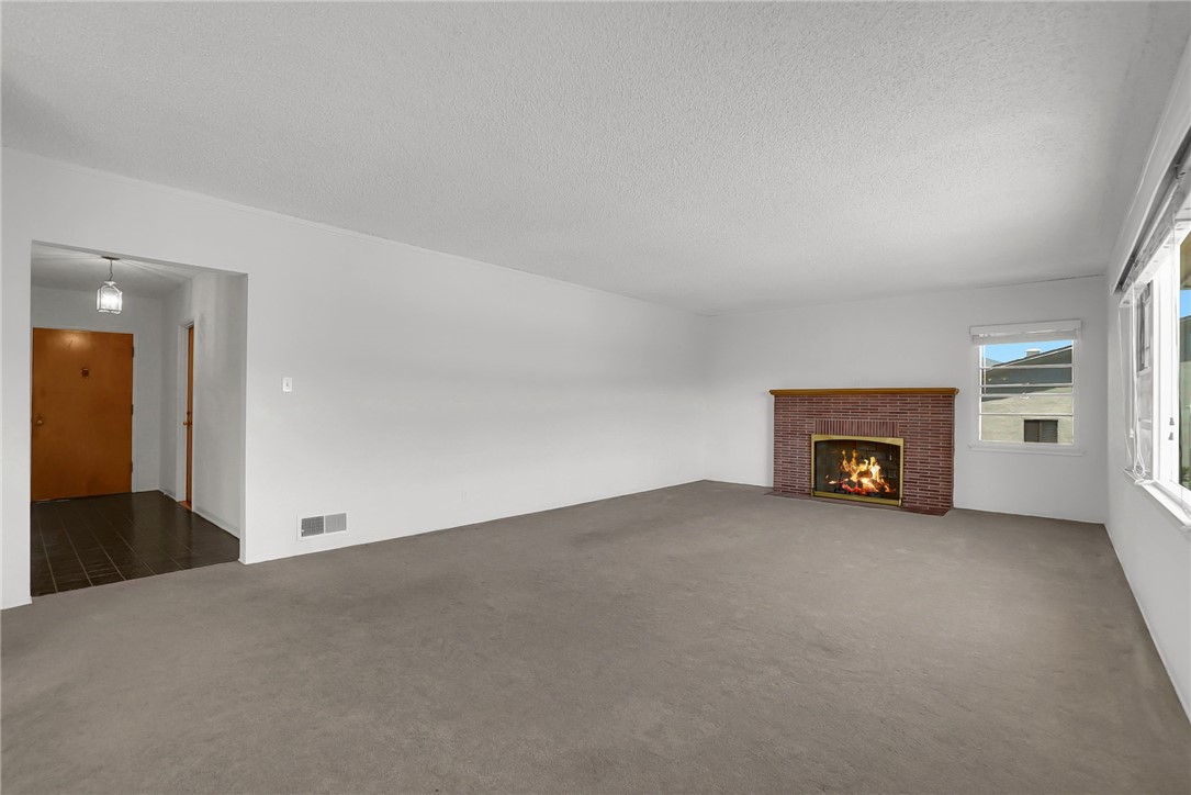 824 De La Fuente Street