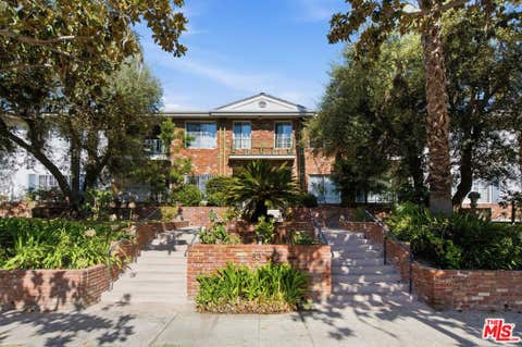 Photo of 837 S Windsor Boulevard #6, Los Angeles, CA 90005 (MLS # 26875883)